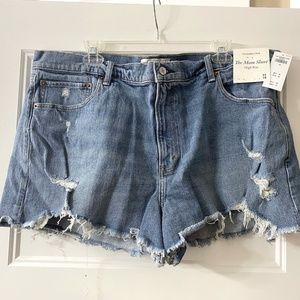 NWT Abercrombie & Fitch High Rise Mom Shorts
